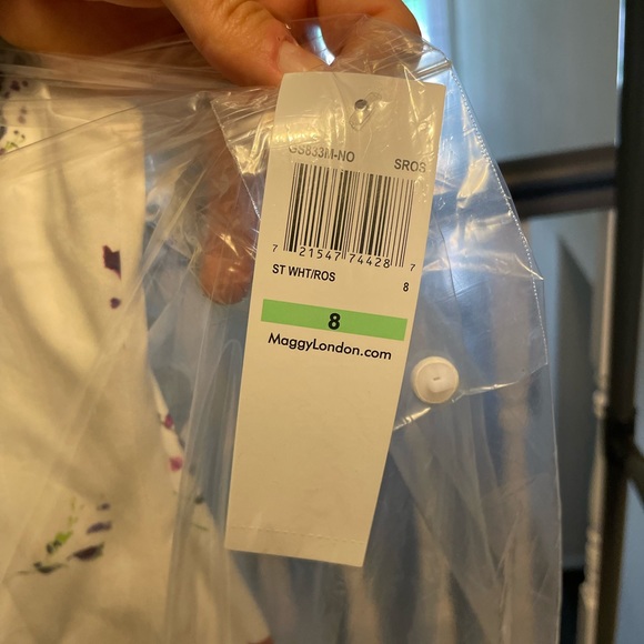 NWT, Maggy London Nordstrom Dress Size 8 - Picture 5 of 10